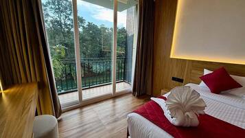 Deluxe Room, River View | Free WiFi