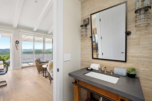 Vineyard Views w/ Pool & Game Room Near Trails | Beginnings Ranch & Vineyard