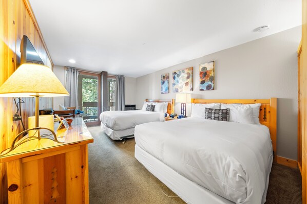 1 bedroom, iron/ironing board, free WiFi, bed sheets - Forest-View Condo Near Lifts, Shops & Tahoe Adventures | Alpineglow Vista (Truckee)