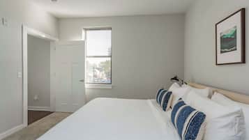 2 多间卧室、熨斗/熨衣板、WiFi、床单