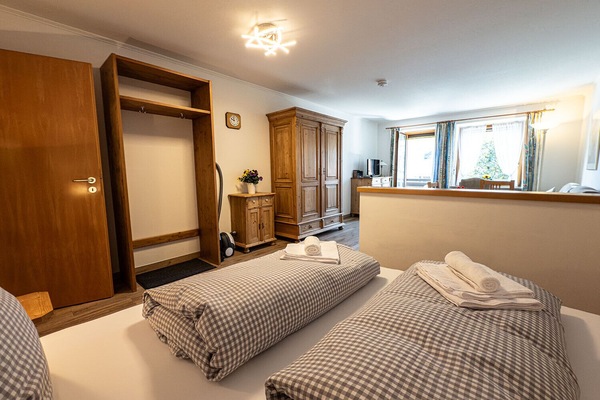 1 bedroom, WiFi (free), bed sheets