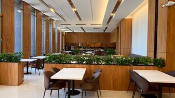 Free daily full breakfast