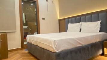 Deluxe Room | Free WiFi