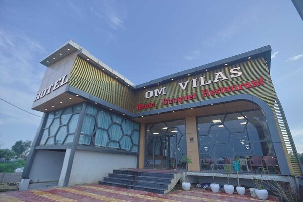 Exterior - Hotel Om Vilas (Mathura)