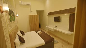 Quarto casal clássico | Escrivaninha, espaço de trabalho para notebook, quartos à prova de som