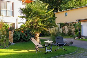 Property grounds - Vacation apartment in Zinnowitz with terrace, WLAN and modern furnishings (Zinnowitz)