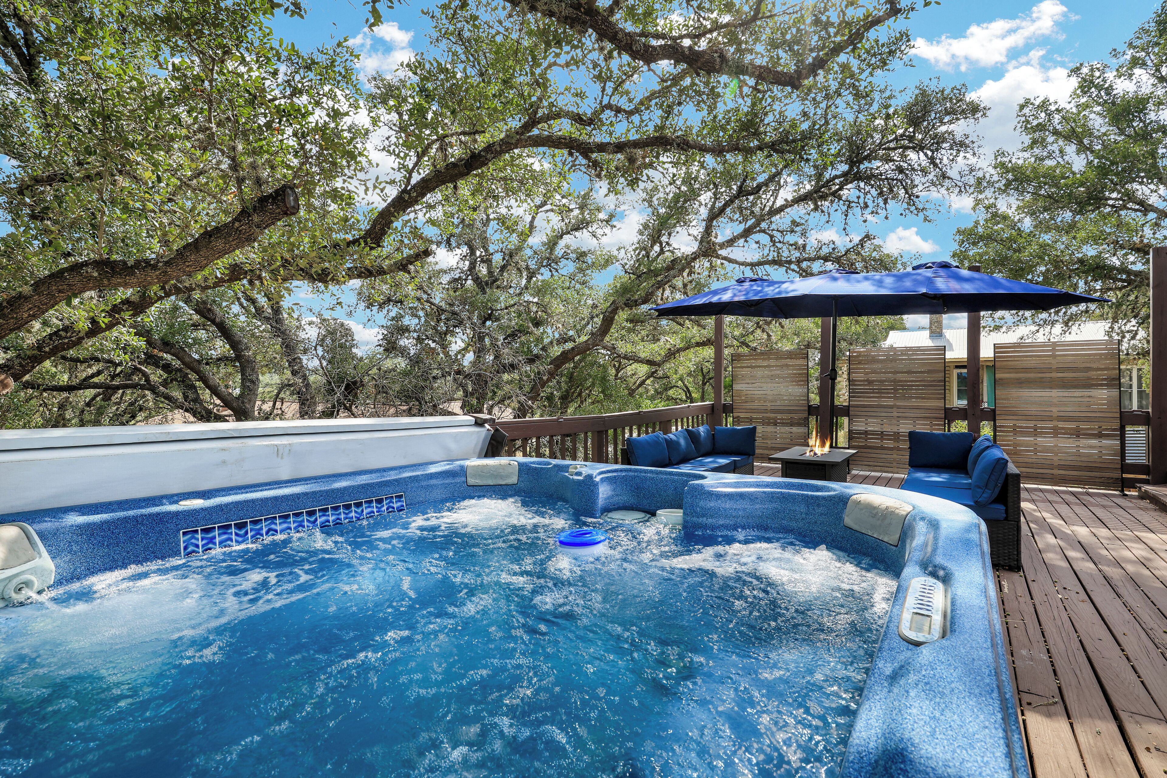 Tina de hidromasaje al aire libre