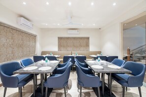 Dining - Treebo Pride Inn Aero, Shamshabad (Hyderabad)