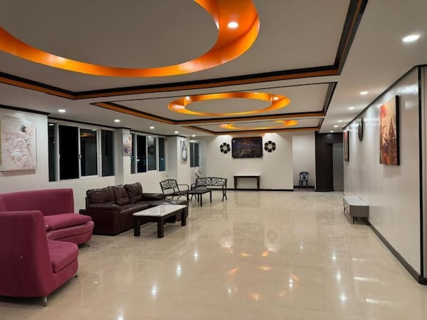 Living area - SVAH Boutique Patong (Patong)