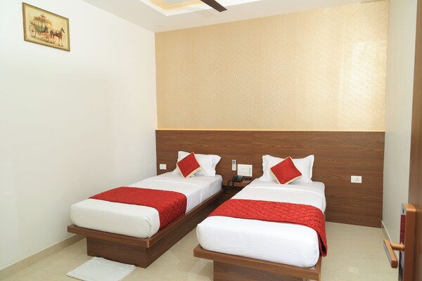 Hotel Vishaka Paark - Coimbatore