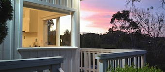 Classic Meets Contemporary: 1960s Beach House