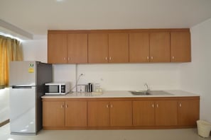 City Suite, City View | In-room safe, desk, blackout drapes, free WiFi