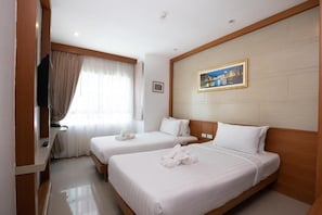 Standard Twin Room, City View | In-room safe, desk, blackout drapes, free WiFi