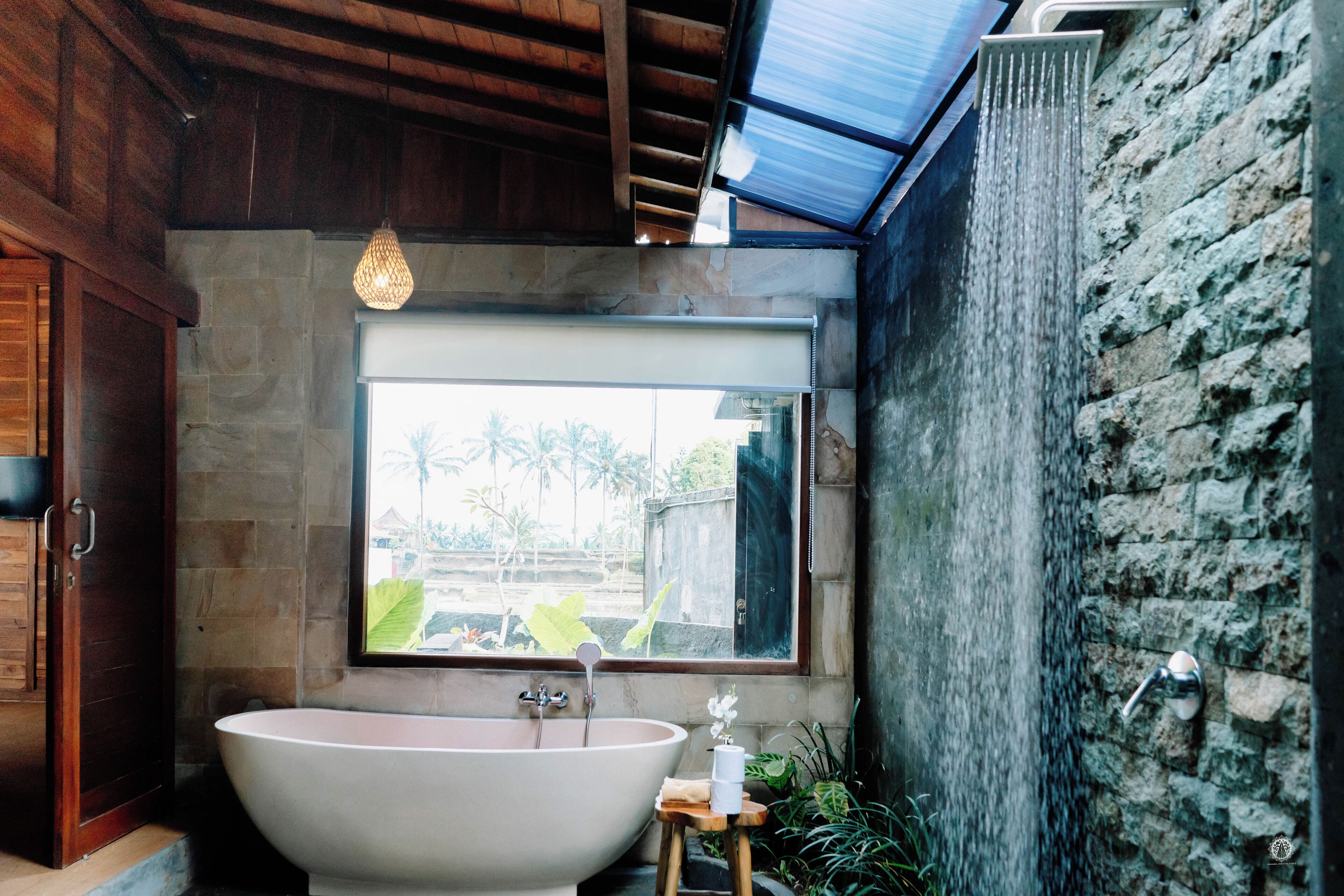 Deluxe-Villa, Balkon, Gartenblick | Badezimmer
