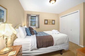 5 makuuhuonetta, silitysrauta/-lauta, Wi-Fi, vuodevaatteet