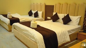 Room - Hotel dinanath Khatoo (Khatoo)