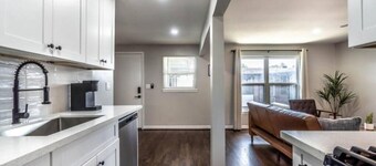 Stylish 1BR Urban Retreat