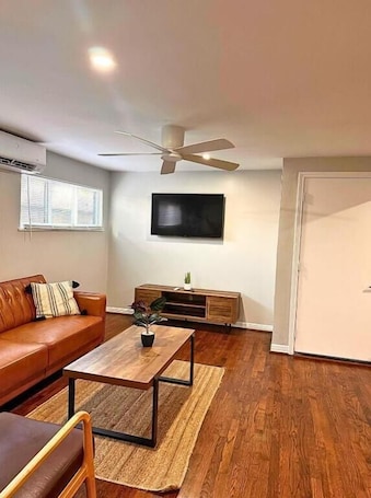 ์ํํธ, ์นจ์ค 1๊ฐ, ์ฃผ๋ฐฉ, ์๋ด ์ ๋ง | ๊ฑฐ์ค ๊ณต๊ฐ