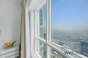 Standard-Apartment, Stadtblick | Zimmersafe, individuell dekoriert, individuell eingerichtet