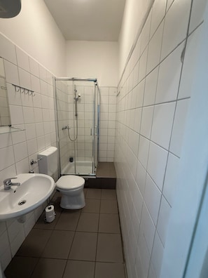 Basic Apartment | Bathroom | Shower, free toiletries, hair dryer, towels - Stylish 2BR Apartment Westbahnhof Area (Vienna)
