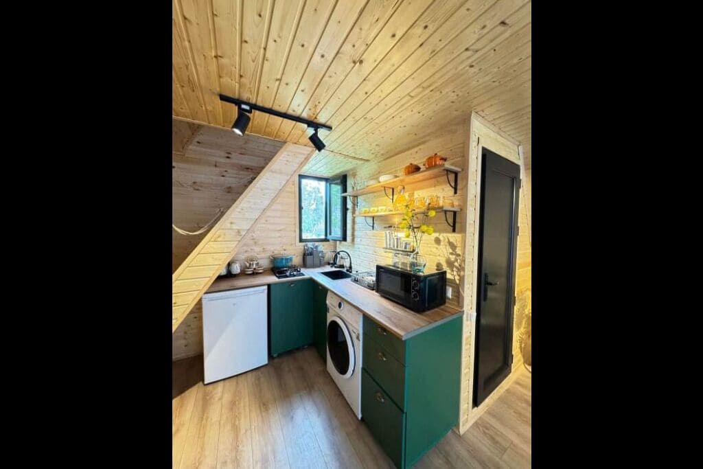 Mikroaaltouuni, liesi