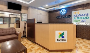 Reception - Treebo Golden Bliss (Puducherry)