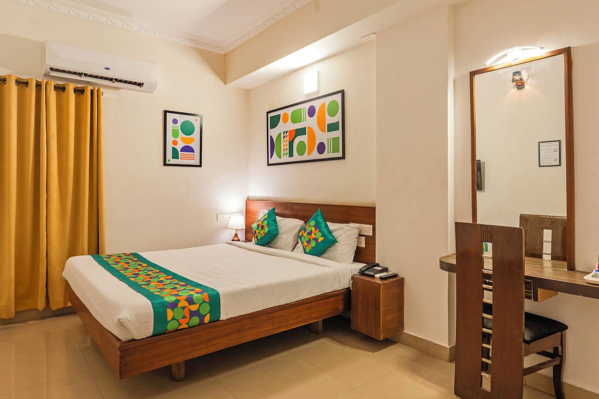 标准双人房 | 熨斗/熨衣板