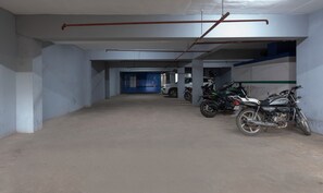Free self parking - Treebo Golden Bliss (Puducherry)