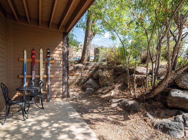 تناول الطعام بالخارج