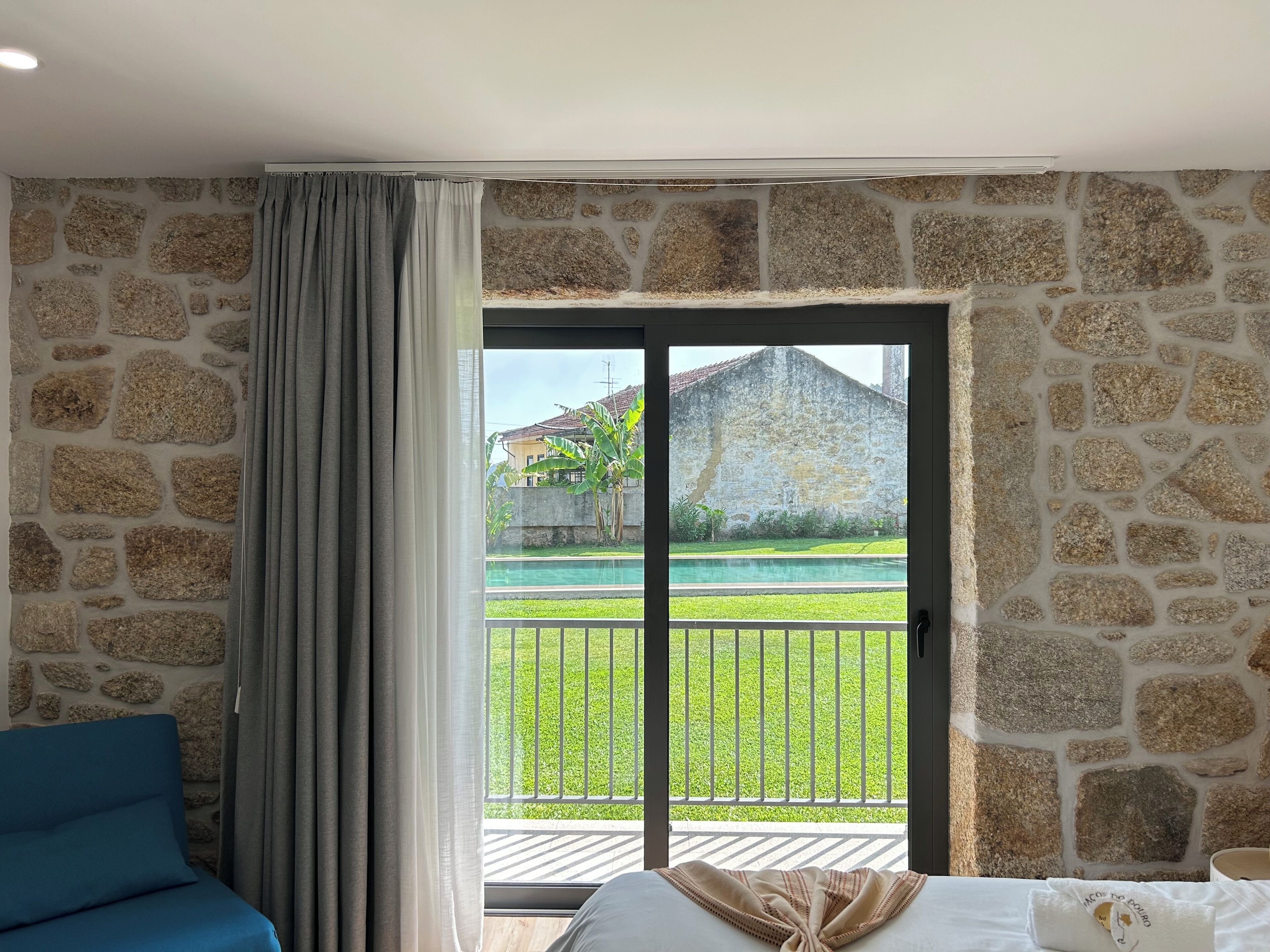 1 間睡房、上網、床單