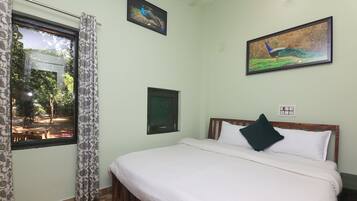 Family Room | Free WiFi, bed sheets
