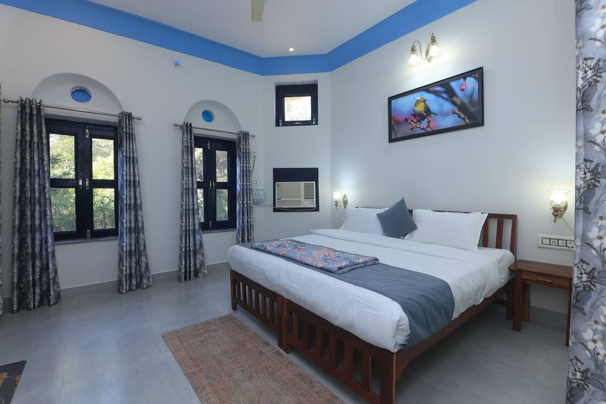 Deluxe Suite, Garden View | Free WiFi, bed sheets