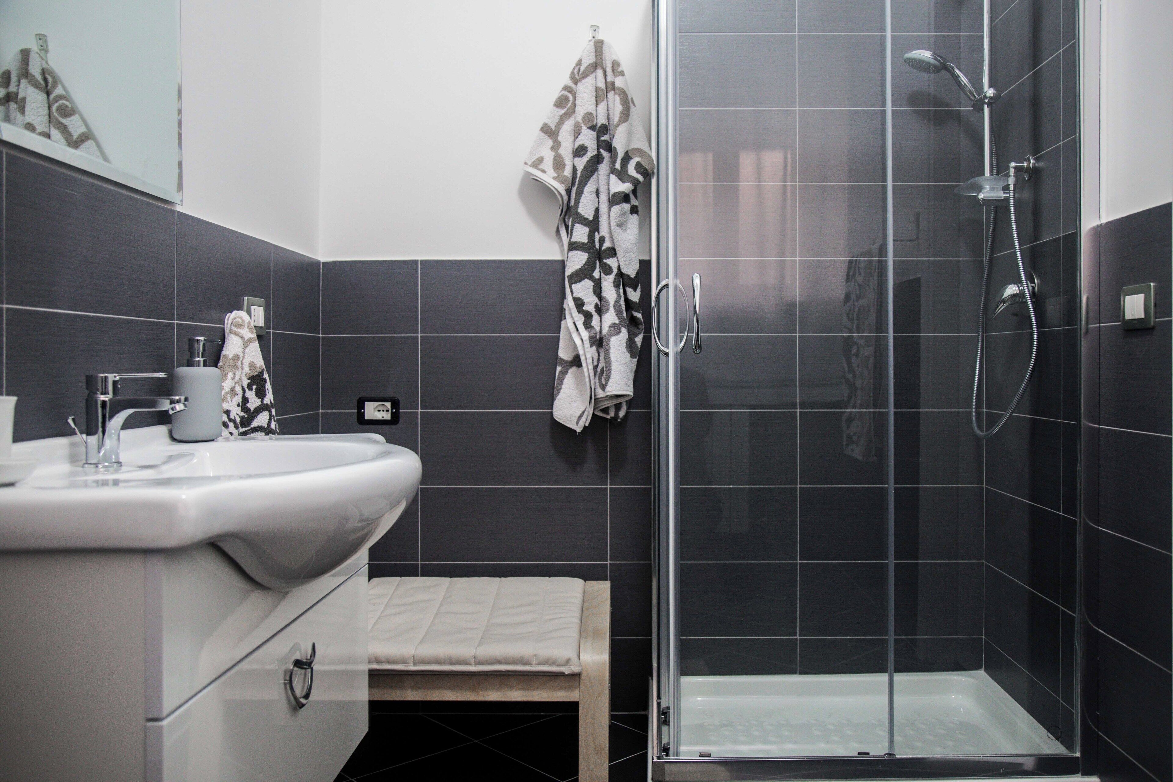 Apartment, Balcony, City View | Bathroom