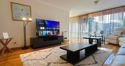 Sandy Bay Home - The Ultimate Base in Hobart