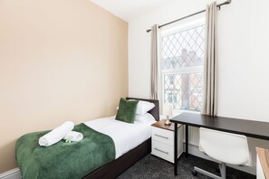 7 bedrooms, iron/ironing board, Internet, bed sheets