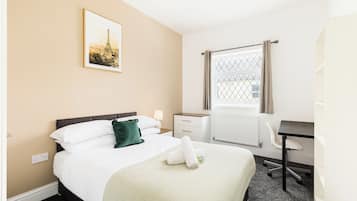 7 bedrooms, iron/ironing board, Internet, bed sheets