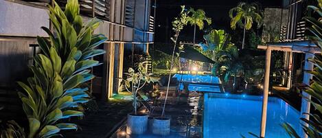 Udendørs pool, opvarmet pool