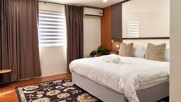 Työpöytä, silitysrauta/-lauta, vauvan matkasänky, ilmainen Wi-Fi