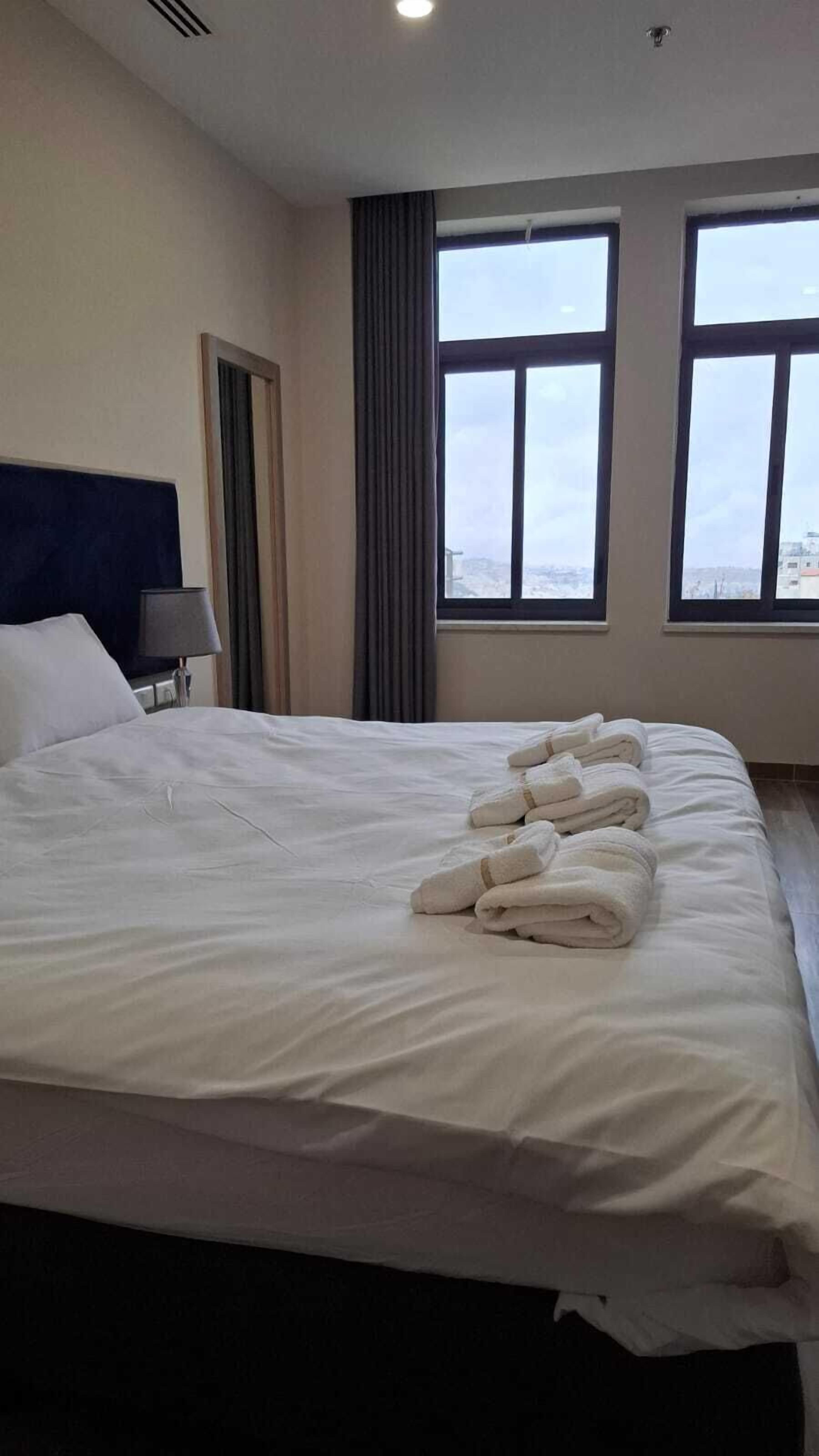 迷你吧、办公桌、笔记本电脑工作区、免费 WiFi