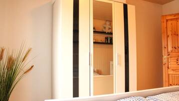 3 camere, Wi-Fi, lenzuola