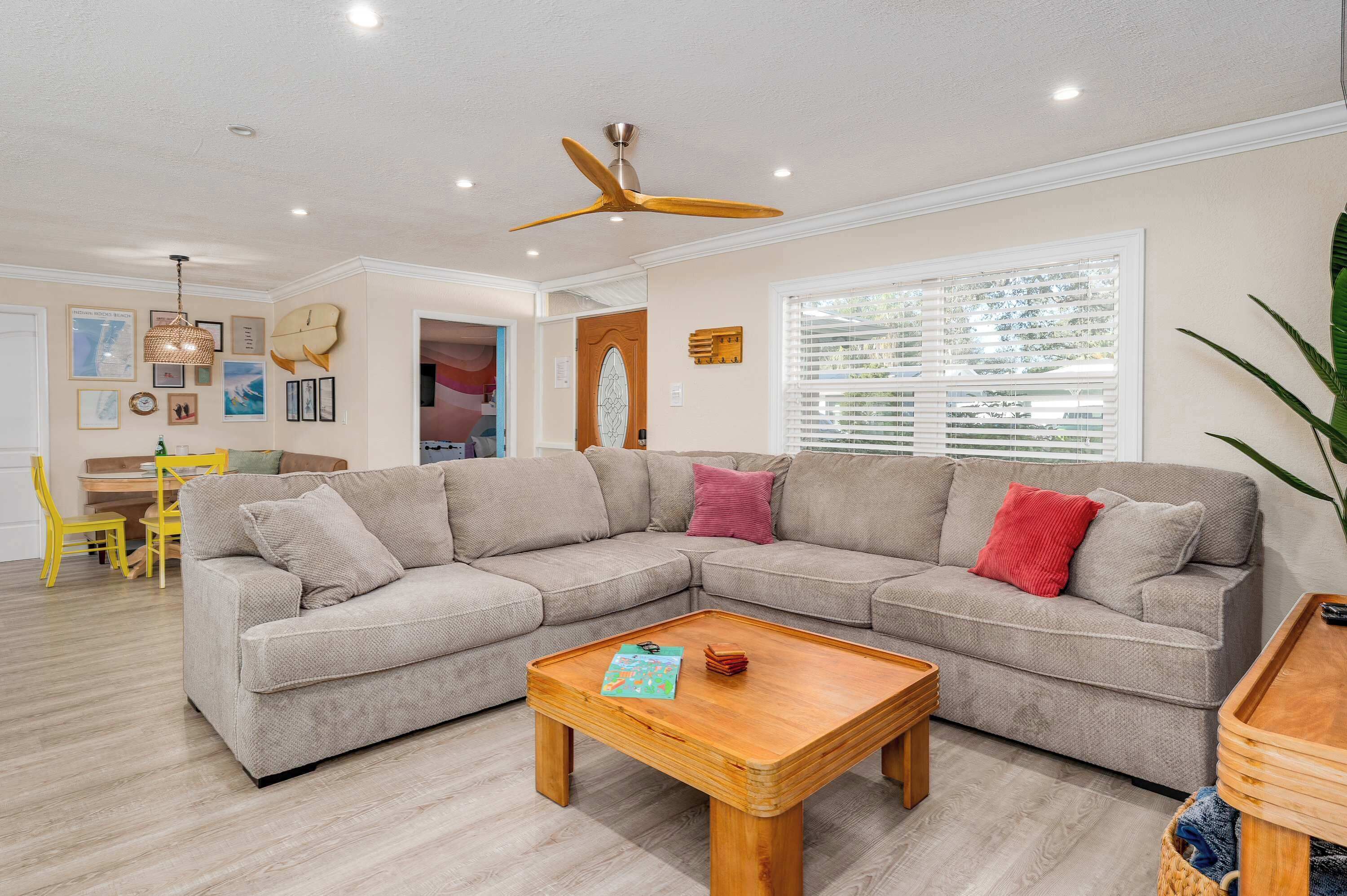 Fernseher, Kamin, Arbeitsbereiche