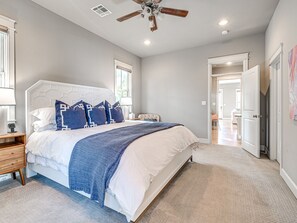 3 bedrooms, iron/ironing board, WiFi, bed sheets