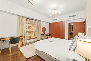 2 عدّة غرف نوم ومكواة/لوح كي وواي فاي وملاءات أسرّة