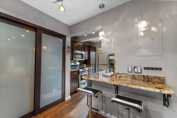 Fridge, microwave, oven, stovetop