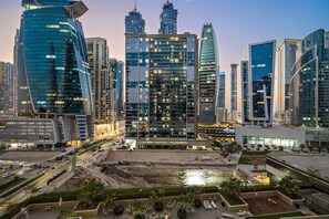 Exterior - FIRST CLASS | 1BR | Pool View & Prime Location (Business Bay)