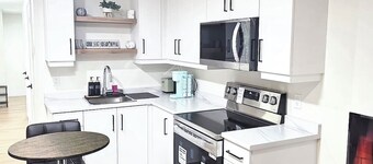 Kickback & relax in a cozy & stylish home in Moncton