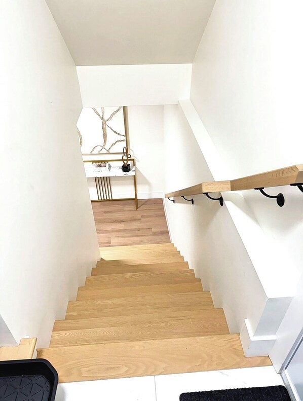 Interior - Kickback & relax in a cozy & stylish home in Moncton (Moncton)