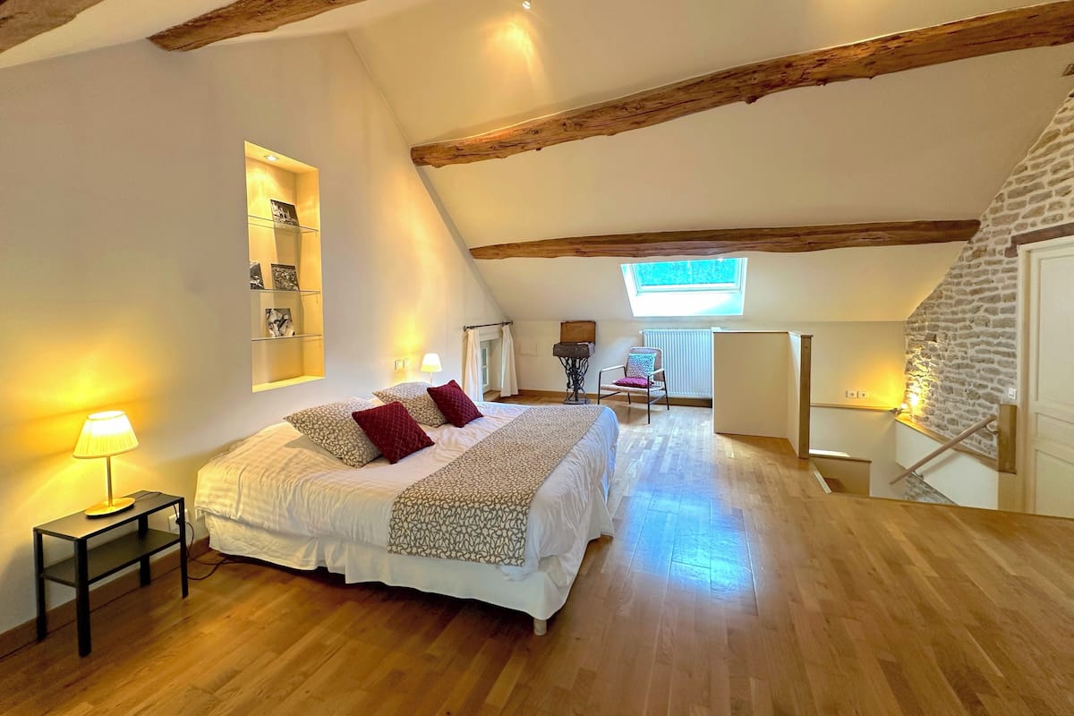 Nhà Deluxe, quang cảnh núi | Màn/rèm cản sáng, bàn ủi/dụng cụ ủi quần áo