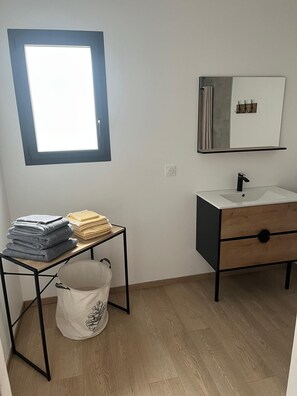 Interior - House near puy du fou for up to 5 people (Les Epesses)