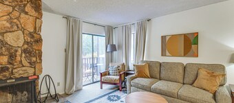 Easy Red River Ski Access! Outdoor Adventure Condo